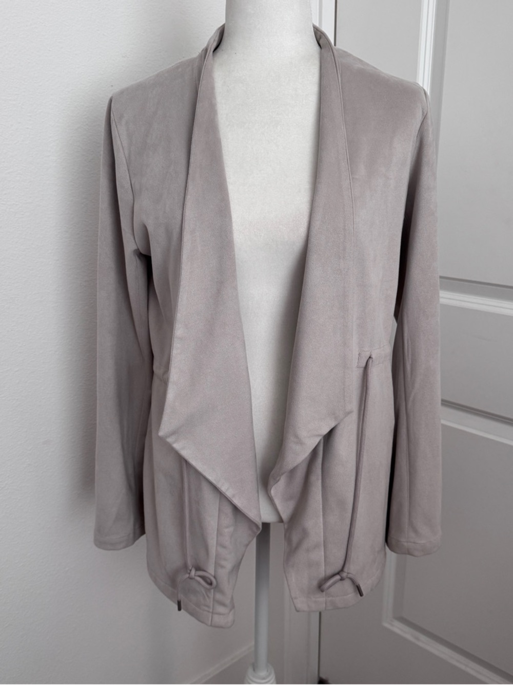 Thread & Supply cream/ beige long lined casual jacket